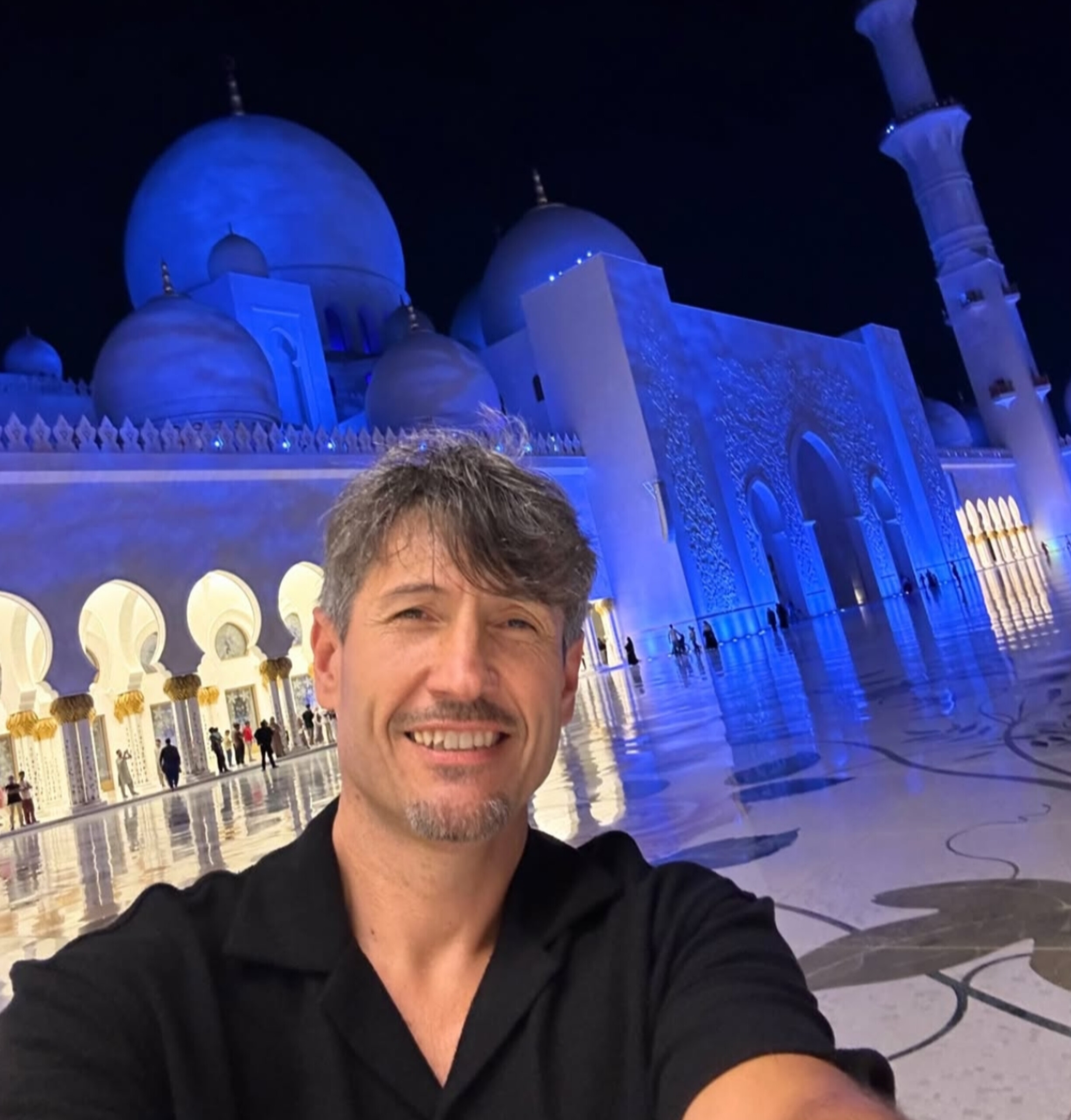 Presencia internacional — Abu Dhabi